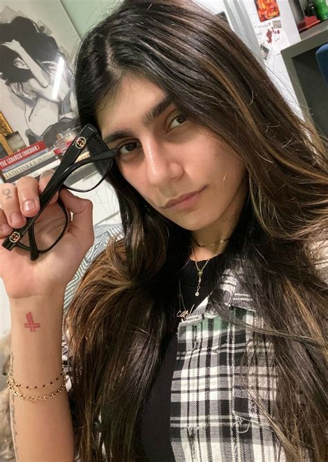 Mia Khalifa auctions glasses from her adult films to support 